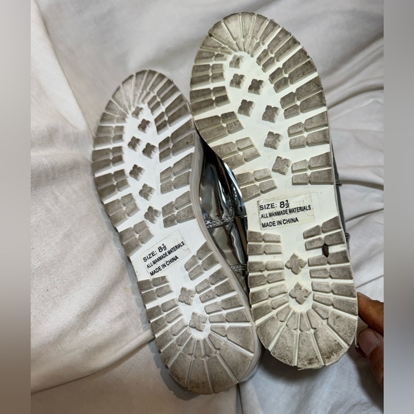 Qupid Tassle Loafers, lug sole womens shoes - Picture 4 of 8